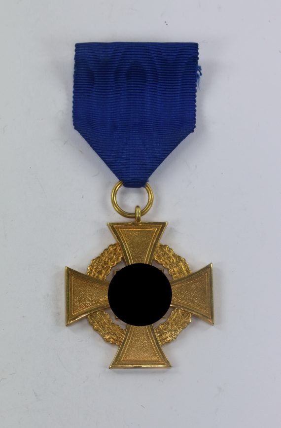 treudienstehrenzeichen_in_gold_40_jahre_f_r_treue_dienste_1