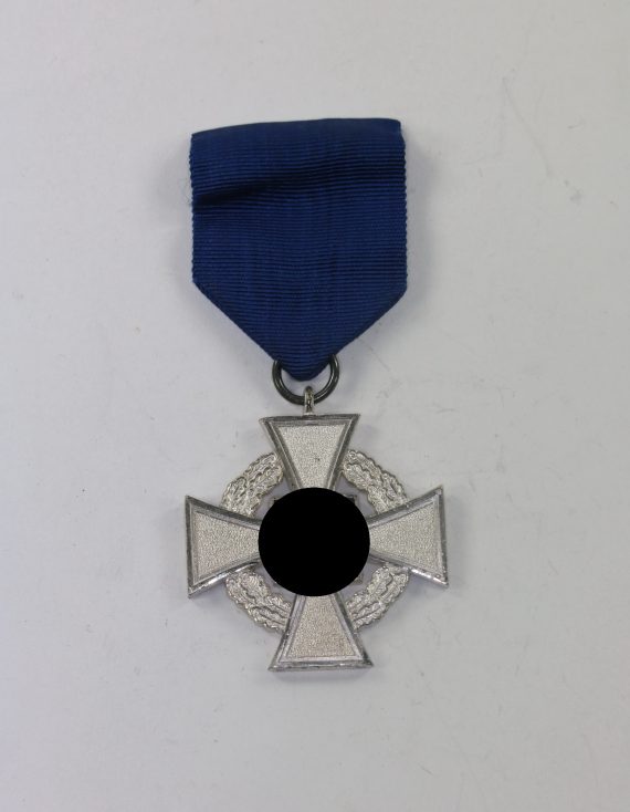 treudienstehrenzeichen_in_silber_25_jahre_