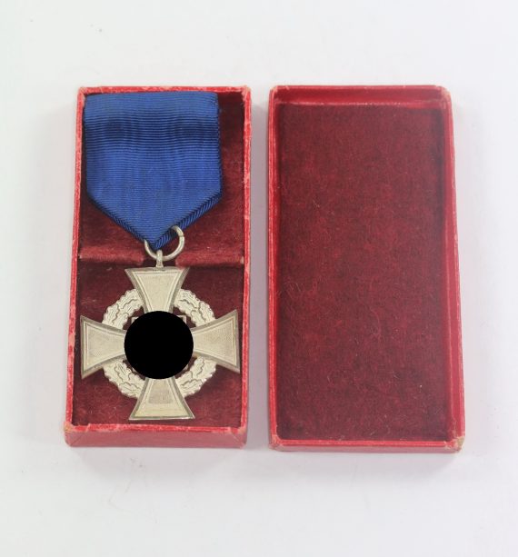 treudienstehrenzeichen_in_silber_25_jahre_im_etui_1__6