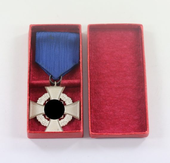 treudienstehrenzeichen_in_silber_25_jahre_im_etui_f_r_treue_dienste_1__1_2_4nd
