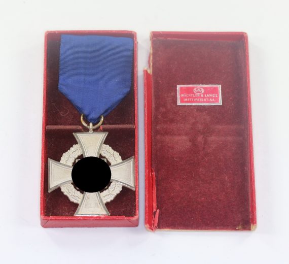 treudienstehrenzeichen_in_silber_25_jahre_im_etui_w_chtler_lange_mittweida_i