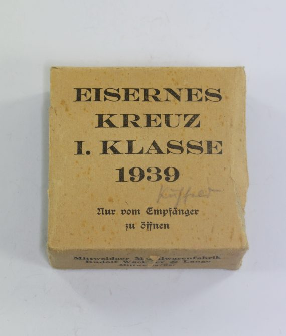 umkarton_eisernes_kreuz_1