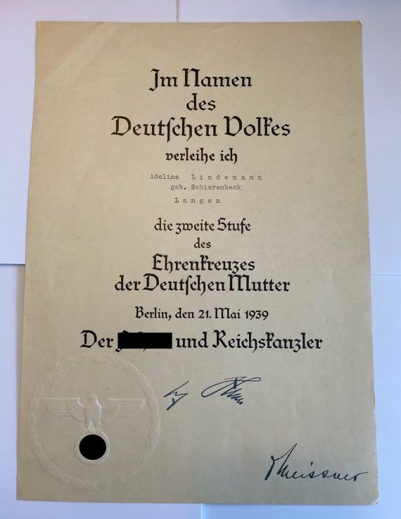 urkunde_mutterkreuz_in_gold_1