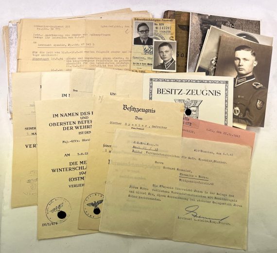 urkundengruppe_krimschild_1__1_4nd