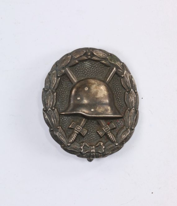 verwundetenabzeichen_in_schwarz_1918_silber_800_