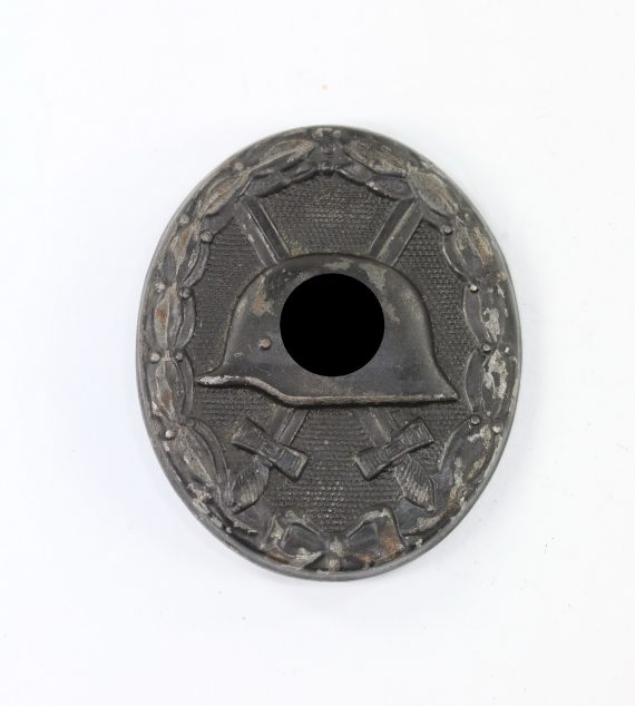 verwundetenabzeichen_in_schwarz_1939_hersetller_93_richard_simm_s_hne_gablonz_r