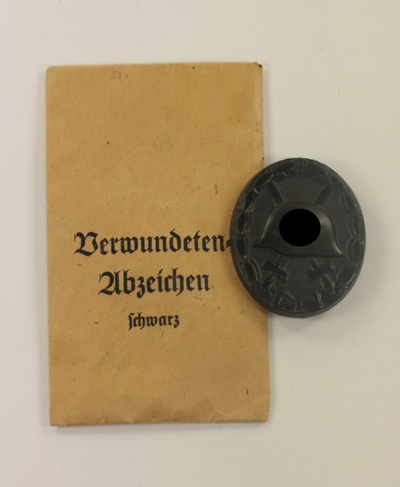 verwundetenabzeichen_in_schwarz_1939_hst