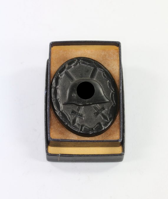 verwundetenabzeichen_in_schwarz_hst