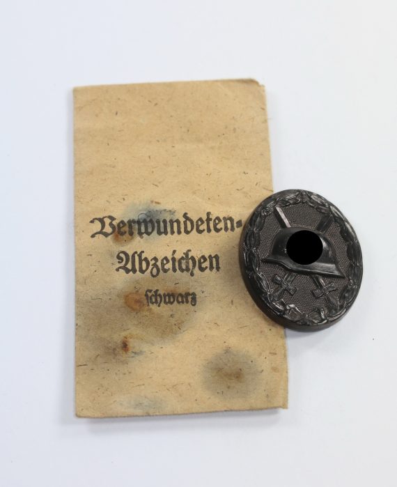 verwundetenabzeichen_in_schwarz_hst