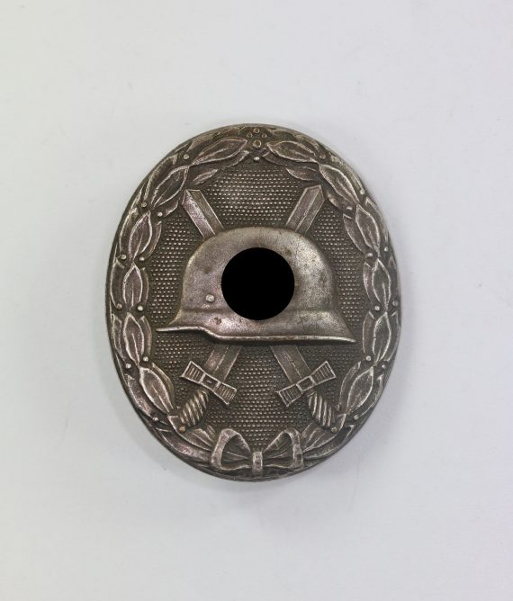 verwundetenabzeichen_in_silber_1939_deschler_sohn_m_nchen_1__1