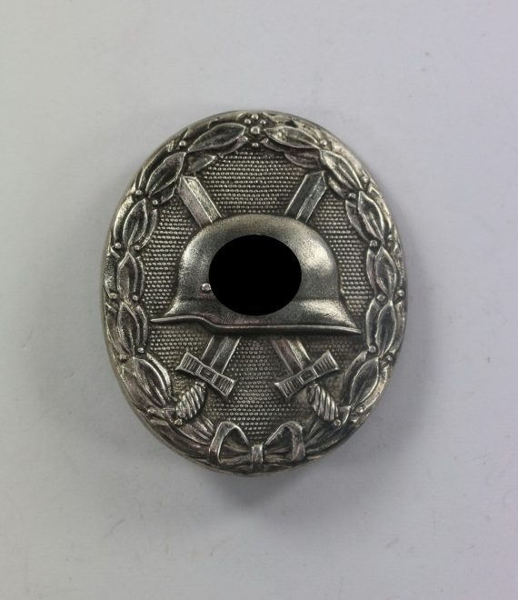 verwundetenabzeichen_in_silber_1939_hohl_gepr_gt_deschler_sohn_1__3_4nd