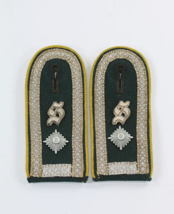 wehrmacht_heer_paar_schulterklappen_f_r_einen_feldwebel_der_nachrichtenschule_1_