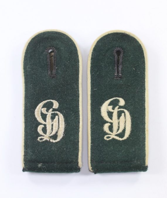 wehrmacht_heer_paar_schulterklappen_f_r_mannschaften_im_infanterie_regiment_gro_deutschland_gd_1_