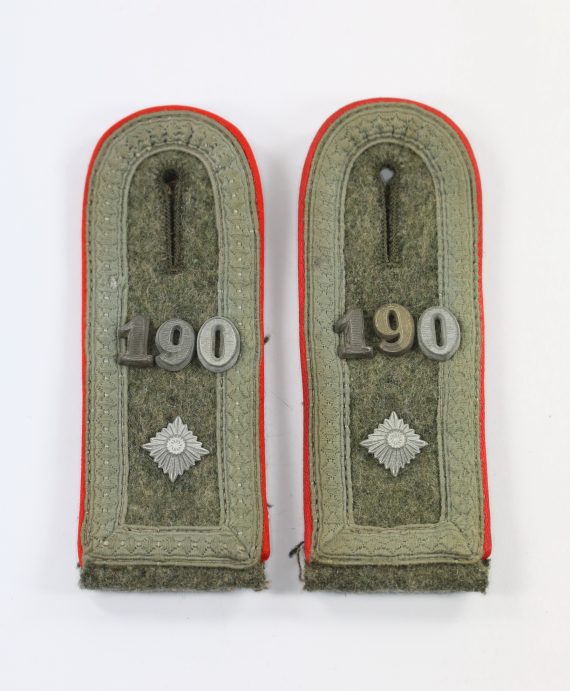 wehrmacht_heer_paar_schulterklappen_feldwebel_artillerieregiment_190_1_
