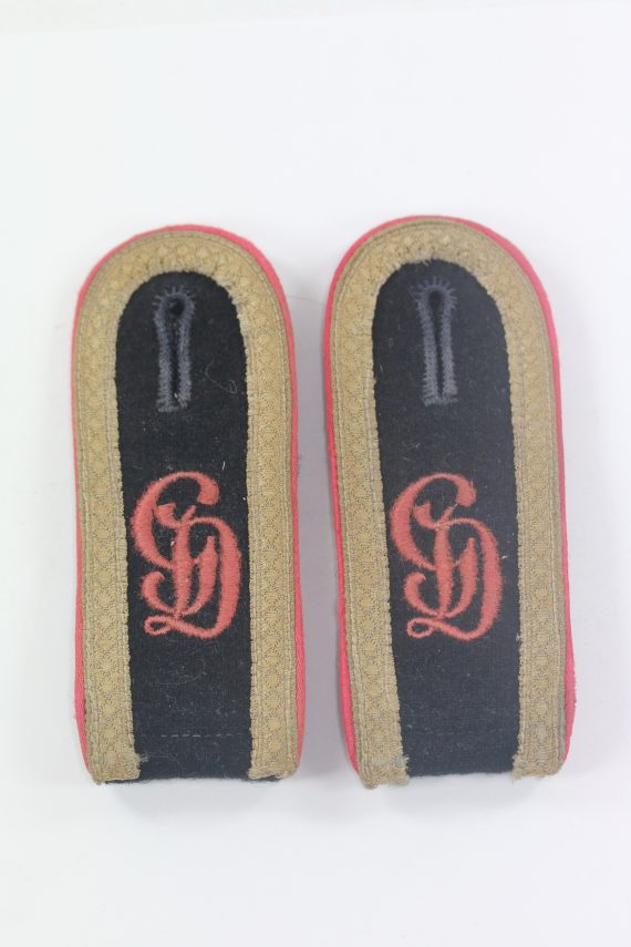 wehrmacht_heer_paar_schulterklappen_gro_deutschland_gd_f_r_einen_panzer_unteroffizier_schwarze_sonderbekleidung_1_