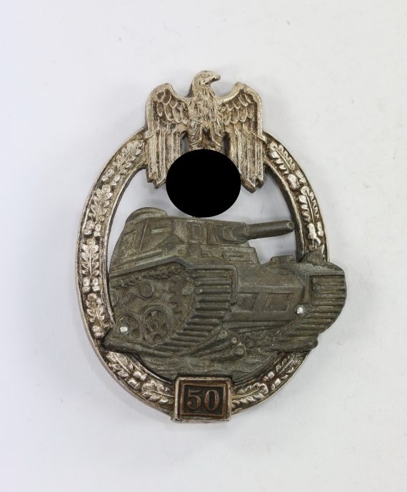 wehrmacht_heer_panzerkampfabzeichen_in_silber_mit_einsatzzahl_50_c