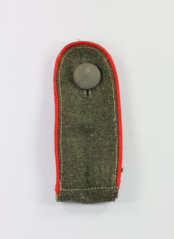 wehrmacht_heer_schulterklappe_artillerie__sturmartillerie_mannschaften_1_