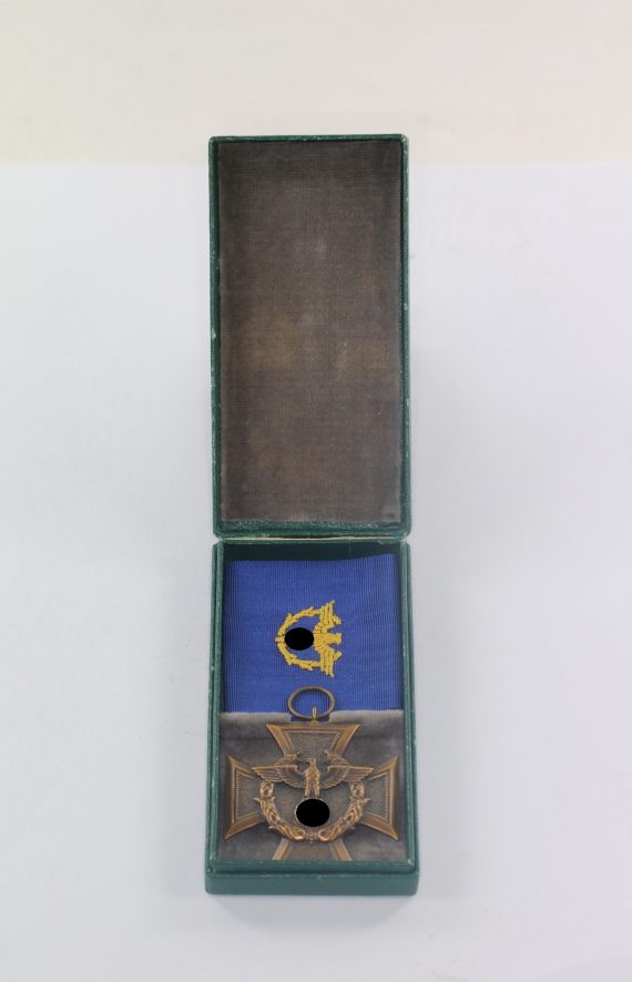 zollgrenzschutzehrenzeichen_im_etui__f_r_verdienste_im_zollgrenzschutz_1__1